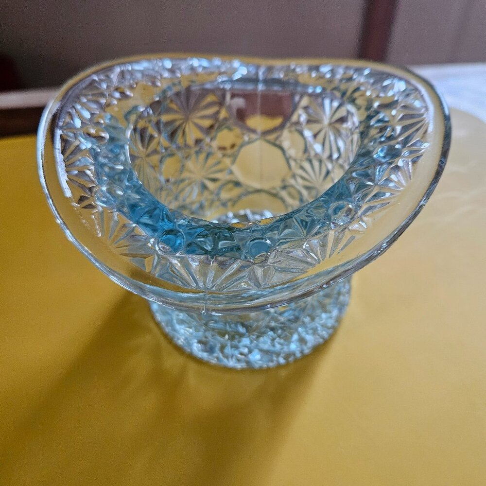 Fenton blue Daisey and buttons hat vintage elegant dish circa 1950s